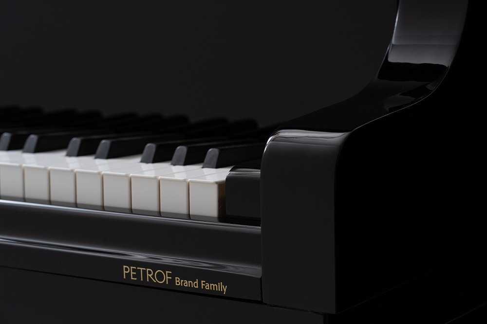Klavír Petrof Brand Family